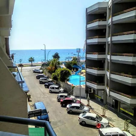 公寓 Tosmur Beach *